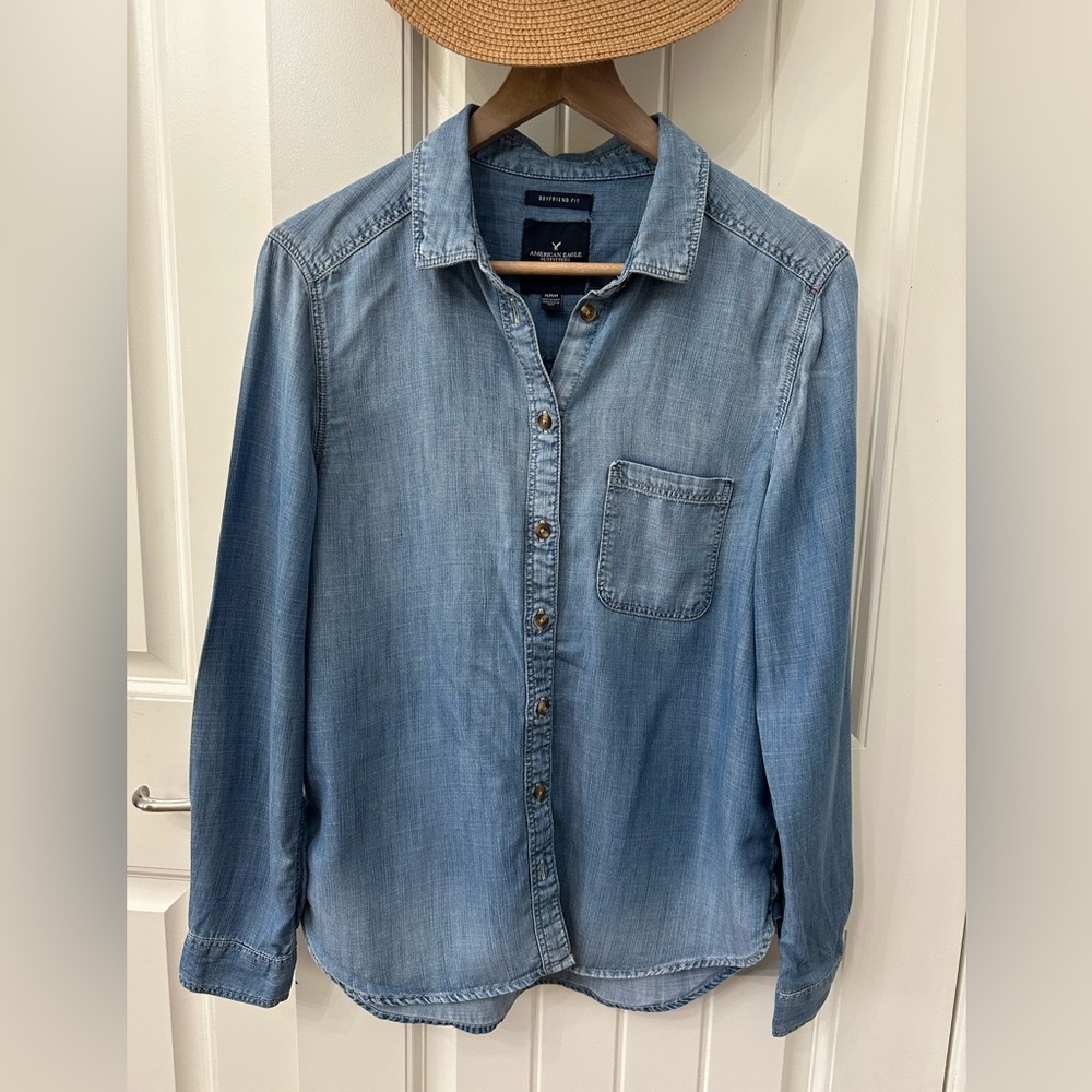American Eagle Outfitters Blue Button Down Shirt
